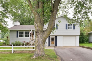 1370 8th Ave, Baldwin, WI 54002