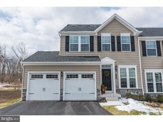 120 Briarwood Ln, Colmar, PA 18915