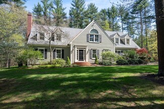 18 Draper Rd, Dover, MA 02030