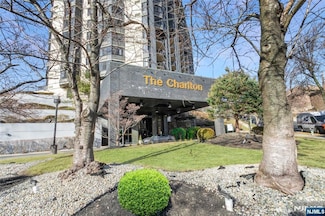 1265 15th St Unit 7G, Fort Lee, NJ 07024