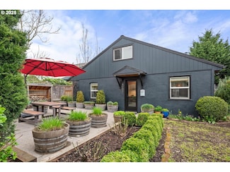 6133 NE 9th Ave, Portland, OR 97211