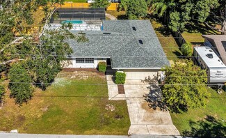 2713 E Washington Ave, Eustis, FL 32726