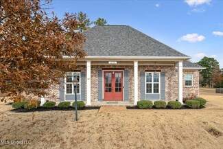 4770 Pleasant Breeze Dr, Olive Branch, MS 38654