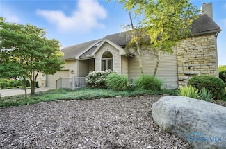 5685 N River Rd, Waterville, OH 43566