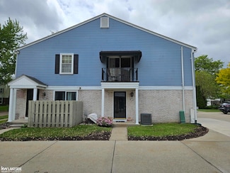 24633 Spring Ln Unit 12, Harrison Township, MI 48045
