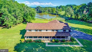 5966 Tyler Rd, Deale, MD 20751