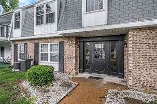 1664 Blue Ridge Dr Unit F, Saint Louis, MO 63125