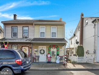 2424 Guilford St, Lebanon, PA 17046