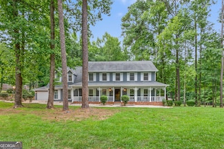 105 Oak Leaf Ct, Fayetteville, GA 30214