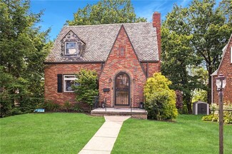 29 York Dr, Pittsburgh, PA 15214