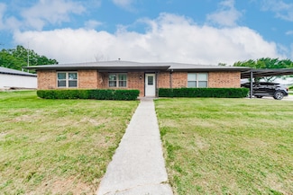 251 Alicia St, Bowie, TX 76230