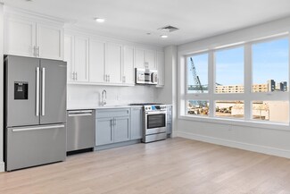 301 Border St Unit 301, Boston, MA 02128