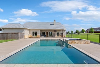 203 Bold Springs Ct, West, TX 76691