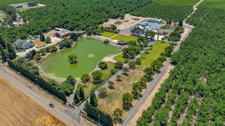 13715 E Nebraska Ave, Kingsburg, CA 93631