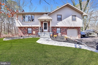 752 Fox Run Dr, Atco, NJ 08004