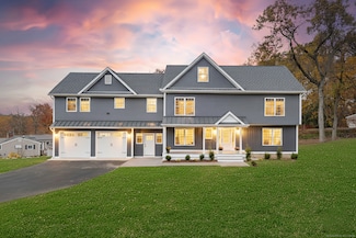 51 Tuckahoe Dr, Shelton, CT 06484