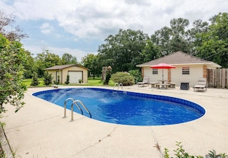 42136 Jamie Rd, Prairieville, LA 70769