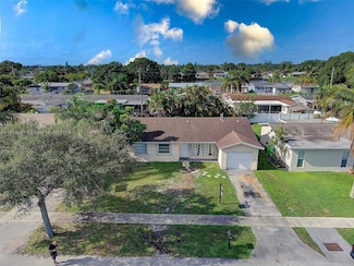 11540 NW 33rd St, Sunrise, FL 33323