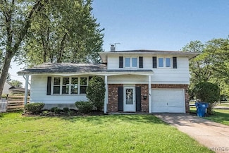 40 Dalewood Dr, Buffalo, NY 14228