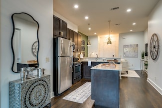 210 30th Ave N Unit 402, Nashville, TN 37203