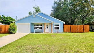 21654 SW Honeysuckle St, Dunnellon, FL 34431