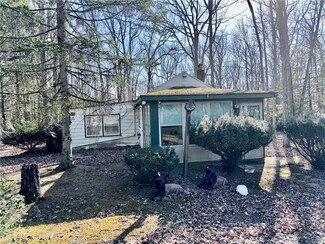 79 Bear Creek Dr, Jim Thorpe, PA 18229