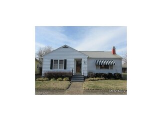 707 5th St, Saint Marys, WV 26170