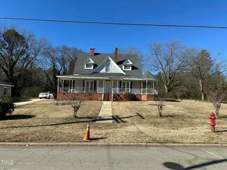 802 Elm St, Weldon, NC 27890