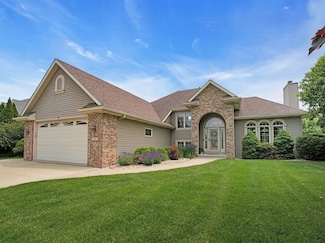 727 Hunter Dr, Mount Pleasant, WI 53406