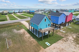 2031 Bluewater Hwy, Surfside Beach, TX 77541