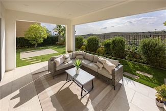 17 Heliotrope, Lake Forest, CA 92630