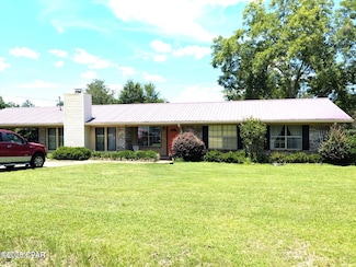 4962 Dogwood Dr, Marianna, FL 32446
