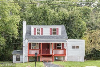 6810 Woodland Rd, Suitland, MD 20746
