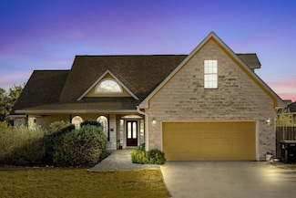 11 Elmwood Cir, Wimberley, TX 78676