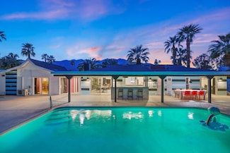 1322 S Farrell Dr, Palm Springs, CA 92264