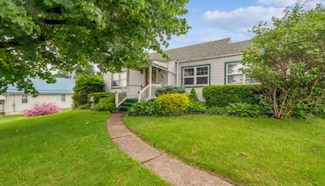 1145 Strawn Ave, New Kensington, PA 15068