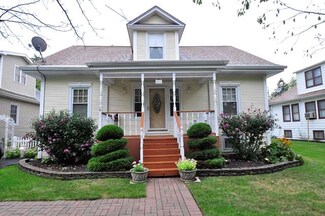 826 Franklin Ave, Winthrop Harbor, IL 60096