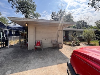 6511 Beekman Rd, Houston, TX 77021