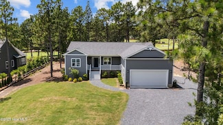 105 Lancashire Ln, Seven Lakes, NC 27376