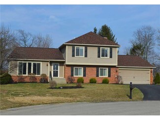 204 Buckingham Ct, Fishers, IN 46038