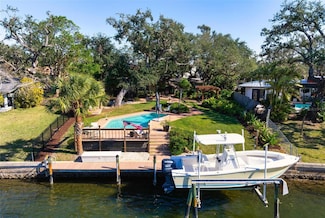 1827 Baywood Dr, Sarasota, FL 34231
