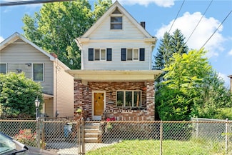 53 Fountain St, Crafton, PA 15205