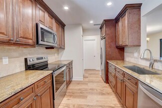 5836 Forest Grove Dr Unit 1, Boynton Beach, FL 33437