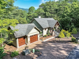 159 Bee Tree Point, Lake Lure, NC 28746