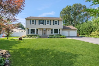 42 Colonial St, East Northport, NY 11731