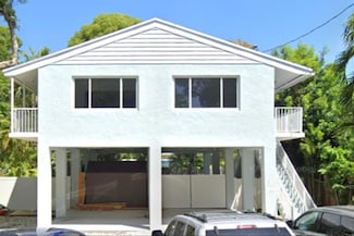 177 Iroquois St, Tavernier, FL 33070