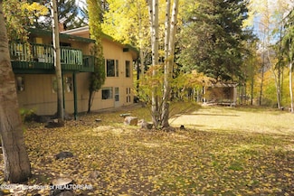 515 Pine Dr, Jackson, WY 83001