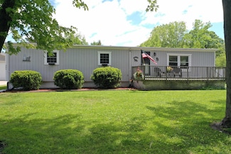 237 S Allen Rd, Saint Clair, MI 48079