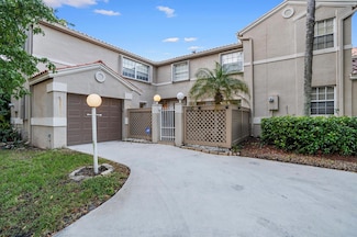 11181 Nautilus Dr, Hollywood, FL 33026