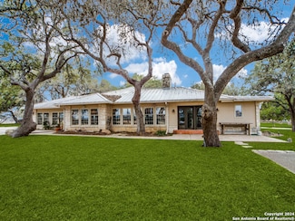 6 Old Fredericksburg Rd, Boerne, TX 78015